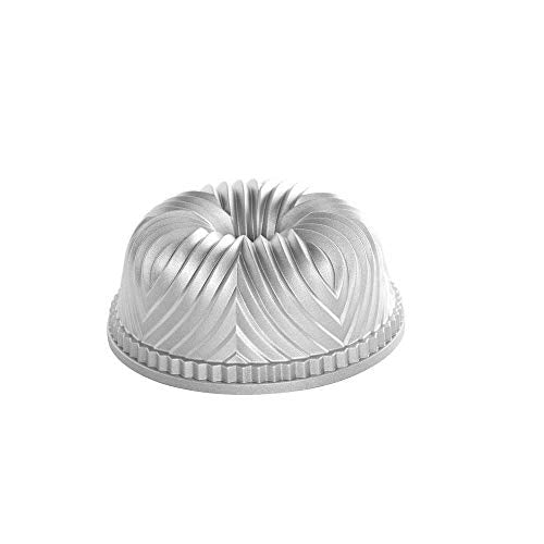 Nordic Ware Platinum Collection Bavaria Bundt